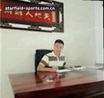 陈静